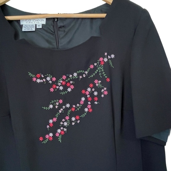 Maggy London Woman Black Sheath Dress with Embroidered & Beaded Floral Pattern - Picture 5 of 10